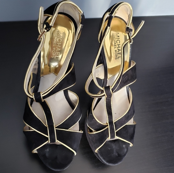 Michael Kors | Suede Platform Heels - Picture 4 of 5
